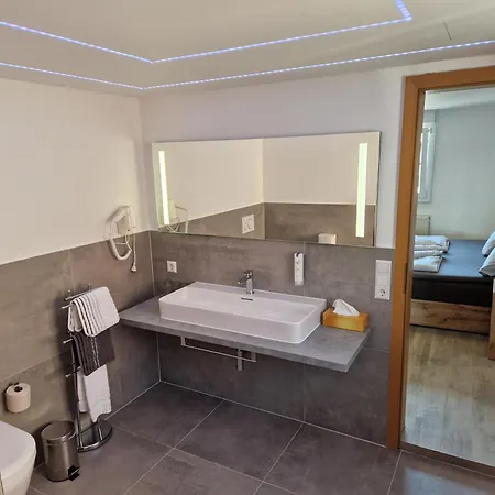 Hotel Dreikoenig & Restaurant Seegourmet Хагнау