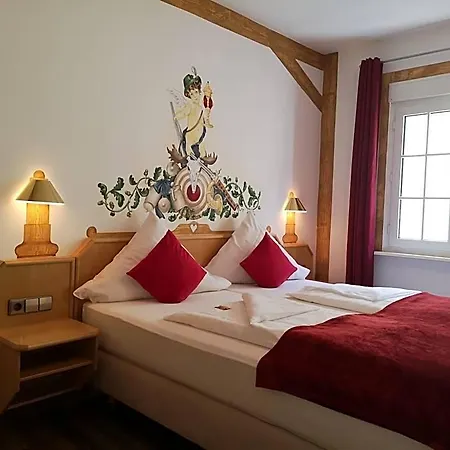 Отель Hotel Dreikoenig & Restaurant Seegourmet 3*