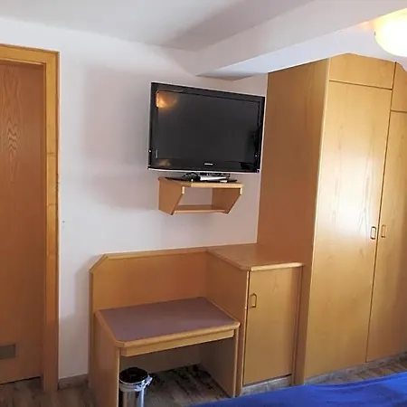 Hotel Dreikoenig & Restaurant Seegourmet 3* Хагнау