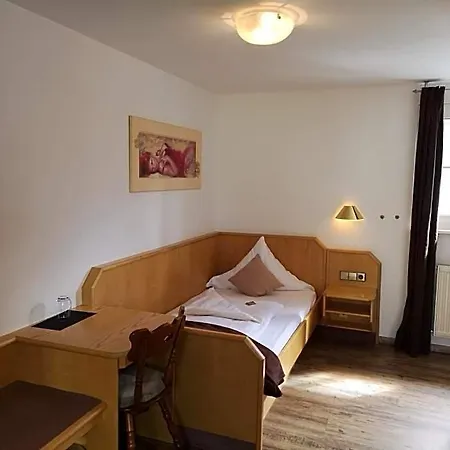 Hotel Dreikoenig & Restaurant Seegourmet Отель Хагнау