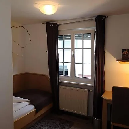 Отель Hotel Dreikoenig & Restaurant Seegourmet 3*